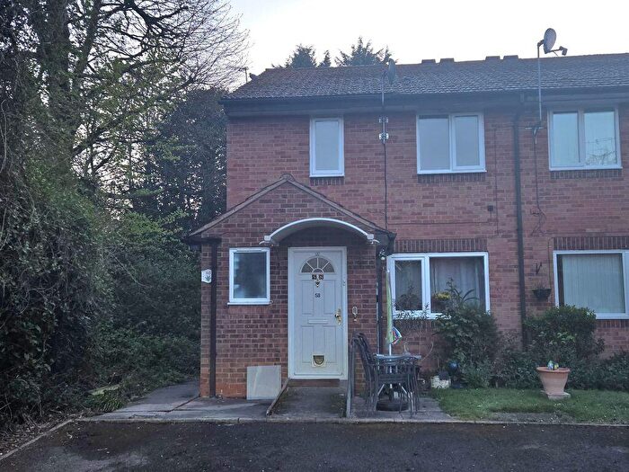 2 Bedroom Apartment To Rent In Oakhurst Drive, Bromsgrove, B60