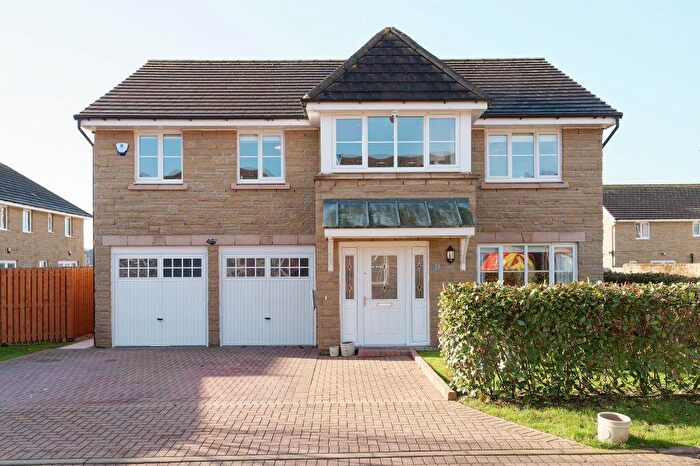 5 Bedroom Detached House For Sale In Lochside Avenue, Bishopton, PA7