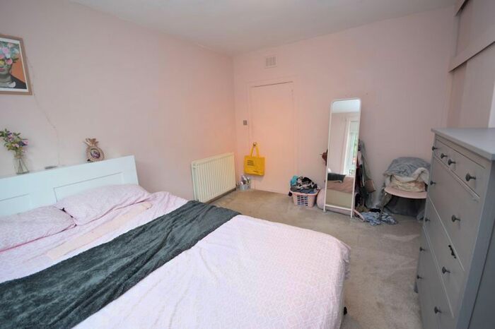 2 Bedroom Flat For Sale In Dick Crescent, Burntisland, KY3