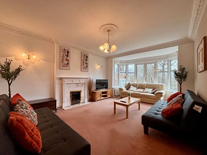 4 Bedroom Detached House To Rent In Southend Road, Beckenham, BR3