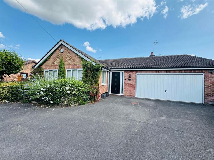 4 Bedroom Detached Bungalow For Sale In Lamcote Gardens, Radcliffe-On-Trent, Nottingham, NG12
