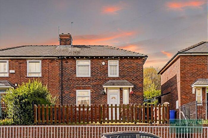 3 Bedroom Semi-Detached House For Sale In Manor Oaks Road, Sheffield, S2