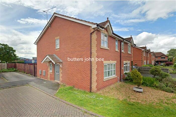 3 Bedroom Semi-Detached House To Rent In Blunstone Close, CW2