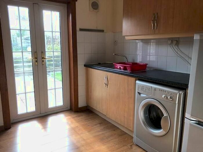 2 Bedroom Flat To Rent In Delta View, Musselburgh, EH21