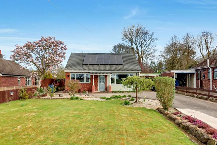 2 Bedroom House For Sale In Brigg Road, South Kelsey, LN7