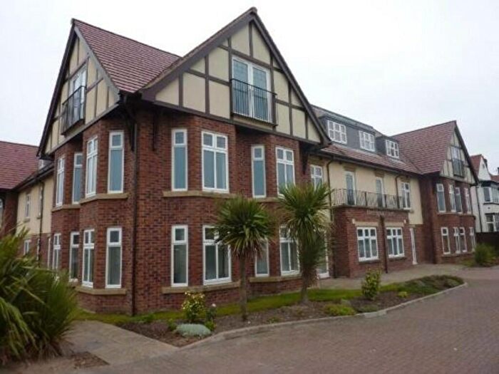2 Bedroom Flat To Rent In Burlington Court, Lytham St Annes, FY8