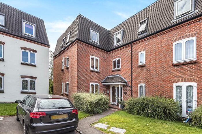 Apartment To Rent In Newbury, Berkshire, RG14