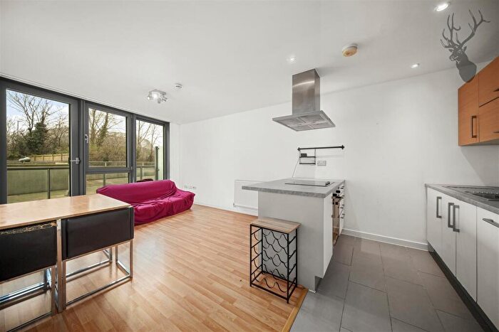 1 Bedroom Flat To Rent In High Street, Stratford, E15