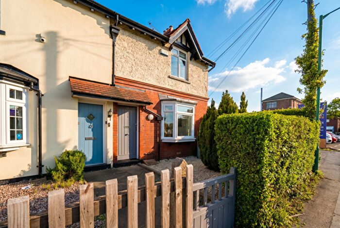 2 Bedroom End Of Terrace House For Sale In Haslucks Green Road, Shirley, B90