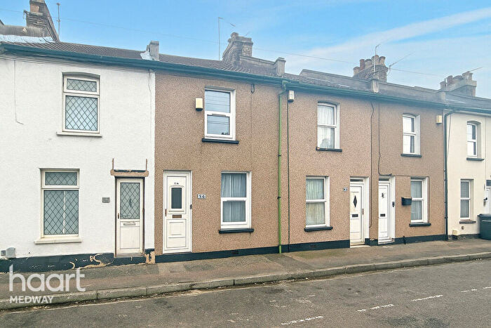 2 Bedroom Terraced House For Sale In Rural Vale, Gravesend, DA11