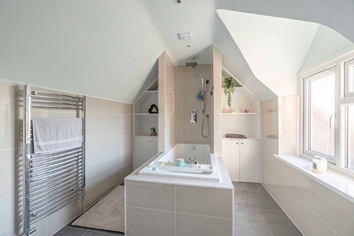 3 Bedroom End Of Terrace House For Sale In Layters Close, Chalfont St Peter, SL9