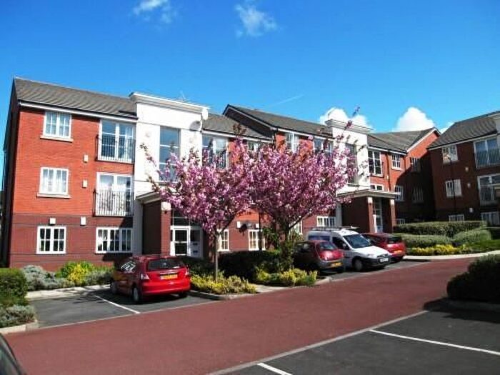 2 Bedroom Flat To Rent In Alexander Court, St Andrew Street, L3