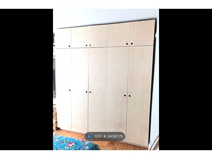 2 Bedroom Flat To Rent In Beryl Road, London, W6