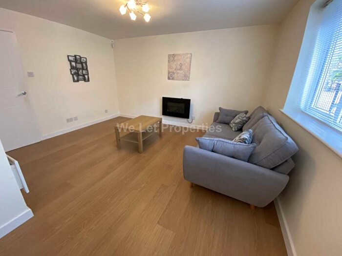 2 Bedroom Apartment To Rent In Stretford Road, Hulme, M15