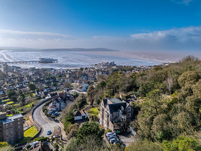 2 Bedroom Flat For Sale In South Road, Weston-super-mare, BS23