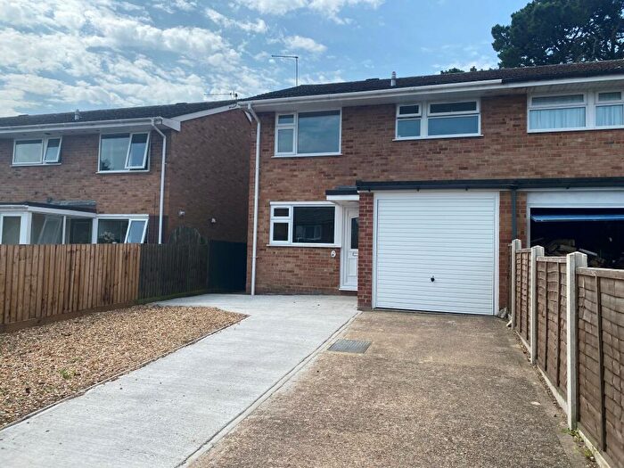 3 Bedroom House To Rent In Littlemoor Avenue, Bearwood, BH11