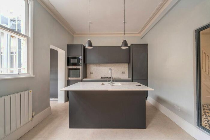 4 Bedroom Property To Rent In Highlever Road, North Kensington, London, W10