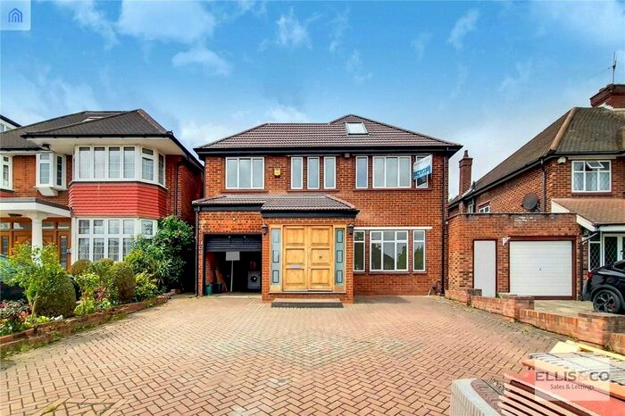 5 Bedroom Detached House To Rent In The Paddocks, Wembley, HA9