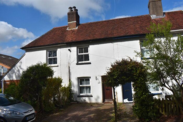 2 Bedroom Cottage For Sale In Dibles Road, SO31