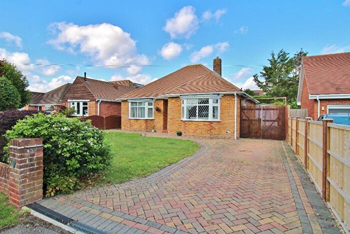 2 Bedroom Detached Bungalow For Sale In Cottes Way East, Hill Head, Fareham, PO14
