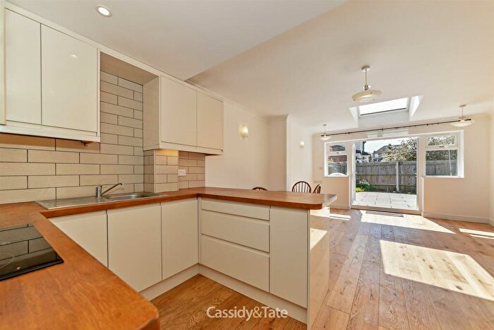 1 Bedroom Maisonette To Rent In B Campfield RoadSt AlbansHertfordshire, AL1