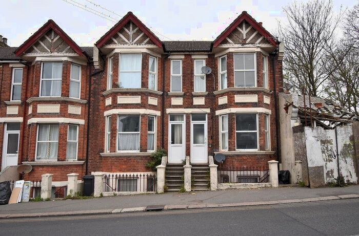 2 Bedroom Flat To Rent In Mount Pleasant Road, Hastings, TN34