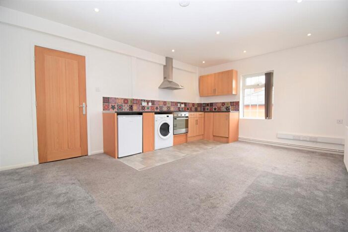 2 Bedroom Maisonette To Rent In New Street, Brightlingsea, Colchester, CO7