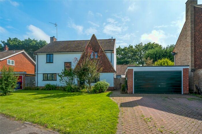 4 Bedroom Detached House To Rent In Waverleigh Road, Cranleigh, Surrey, GU6
