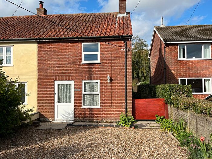 2 Bedroom Semi-Detached House To Rent In Mile Road, Carleton Rode, NR16