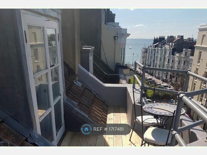 2 Bedroom Flat To Rent In Devonshire Place, Brighton, BN2