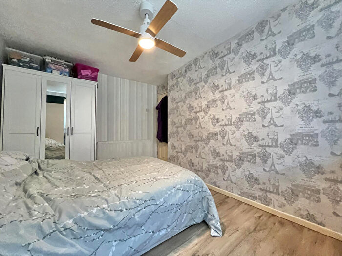 3 Bedroom End Of Terrace House For Sale In Bromley Close, Bispham, FY2