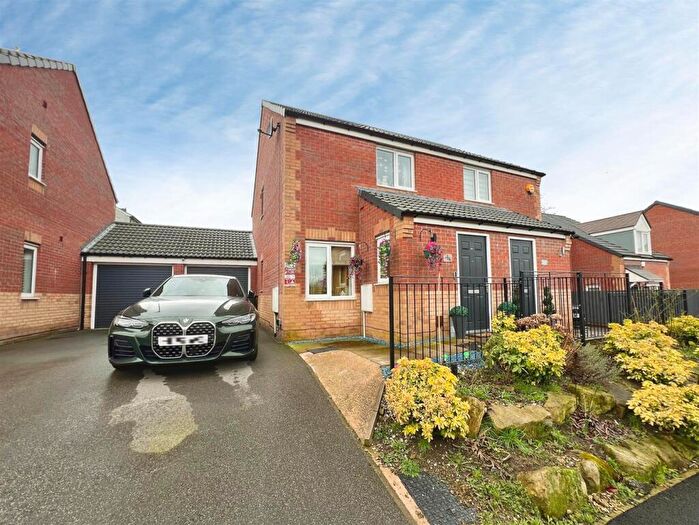 2 Bedroom Semi Detached House For Sale In Blackthorne Close, Bradford, BD2