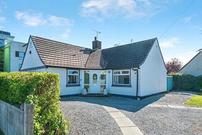 3 Bedroom Bungalow For Sale In Beach Avenue, Prestatyn, Denbighshire, LL19