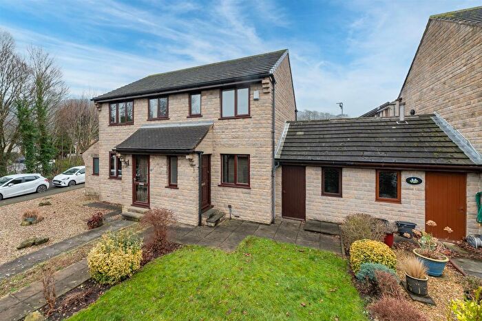 2 Bedroom Semi Detached House For Sale In Saville Court, Otley, LS21