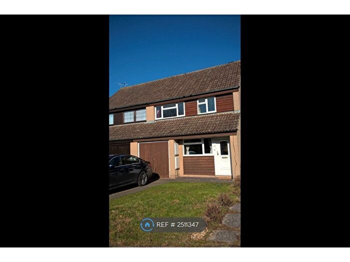 3 Bedroom Terraced House To Rent In Evergreen Drive, Calcot, Reading, RG31