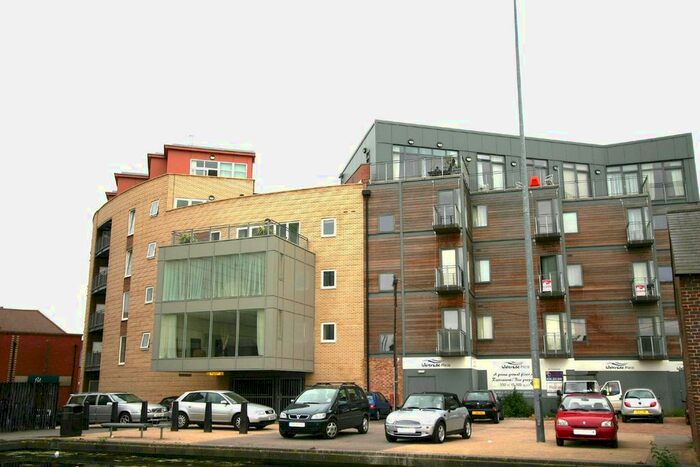 1 Bedroom Flat To Rent In Marsh Street, Walsall, WS2