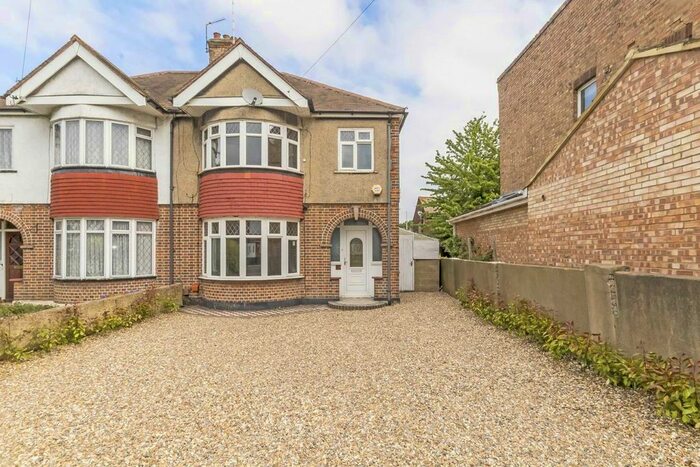 3 Bedroom Property To Rent In Nelson Road, Whitton, Twickenham, TW2