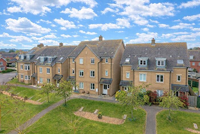 4 Bedroom Semi Detached House For Sale In Grenfell Gardens, Royston, SG8