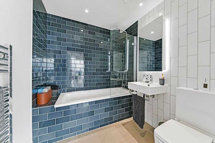 2 Bedroom Apartment To Rent In Liner House, Royal Wharf, London, E16