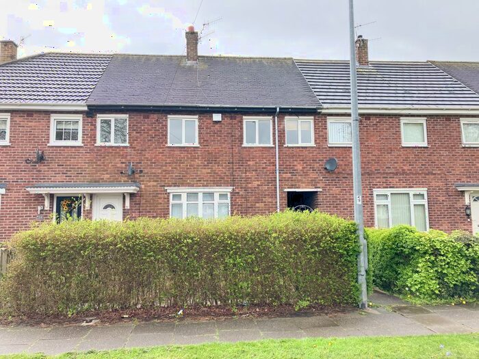 3 Bedroom Town House To Rent In Wimborne Avenue, Newstead, Stoke-On-Trent, ST3