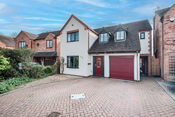 4 Bedroom Detached House For Sale In The Close, Cleeve Prior, WR11