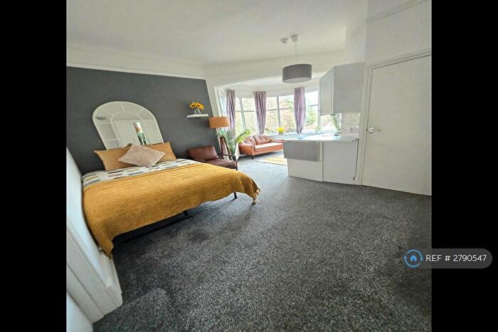 1 Bedroom Flat To Rent In Queens Park Gardens, Bournemouth, BH8