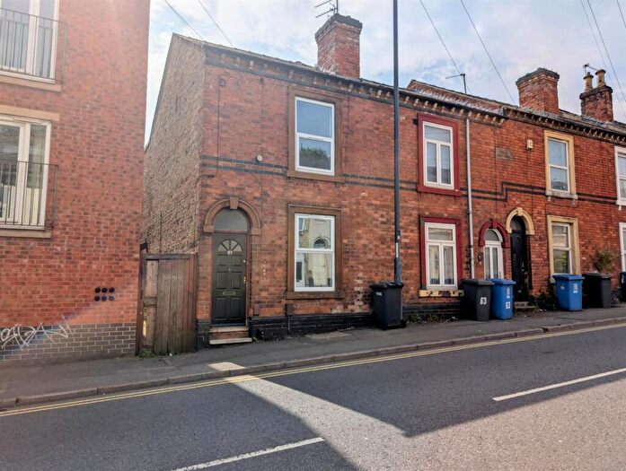 3 Bedroom End Of Terrace House To Rent In Uttoxeter Old Road, Derby, DE1