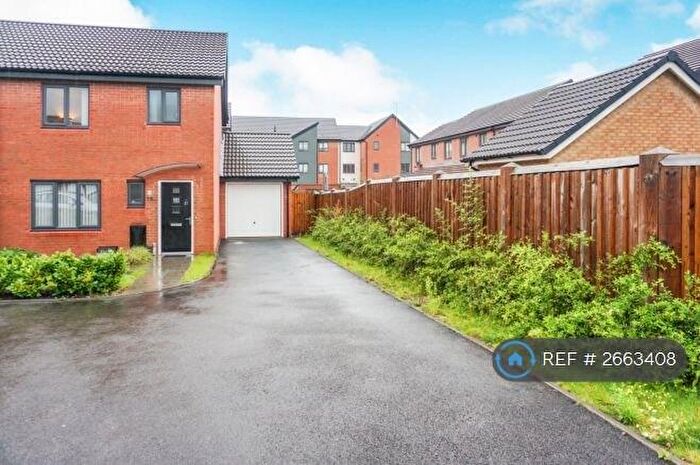 3 Bedroom End Of Terrace House To Rent In Birmingham, Birmingham, B37