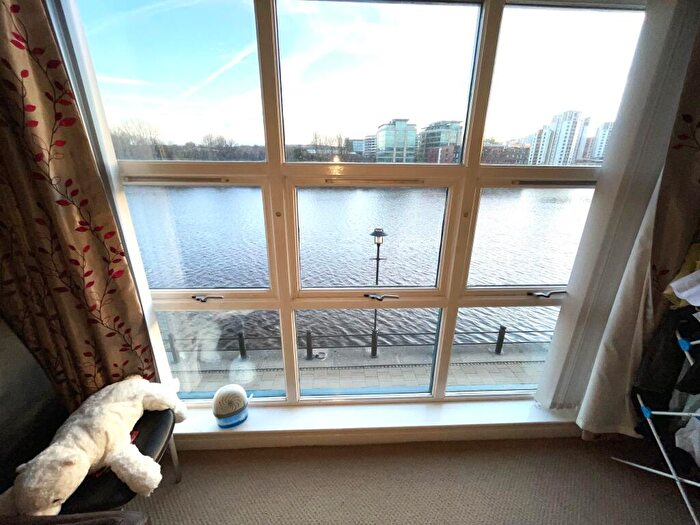 2 Bedroom Flat To Rent In Mariners Wharf Quayside, , Newcastle Upon Tyne, NE1