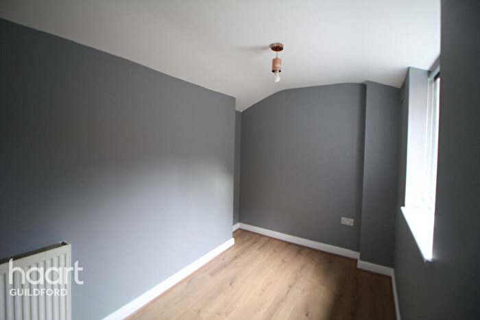 1 Bedroom Flat To Rent In Stoke Road, Guildford, GU1
