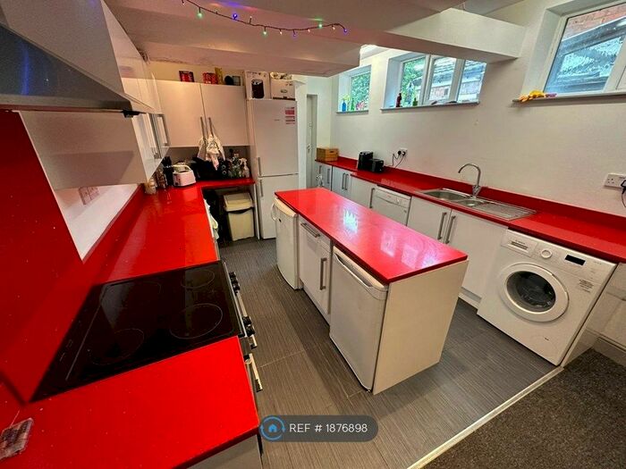 7 Bedroom Terraced House To Rent In Hubert Road, Birmingham, B29