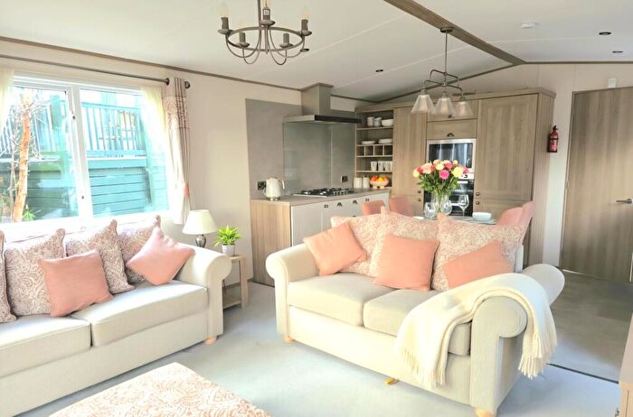 3 Bedroom Mobile Home For Sale In Fallbarrow Holiday Park, Rayrigg Road, Windermere, LA23