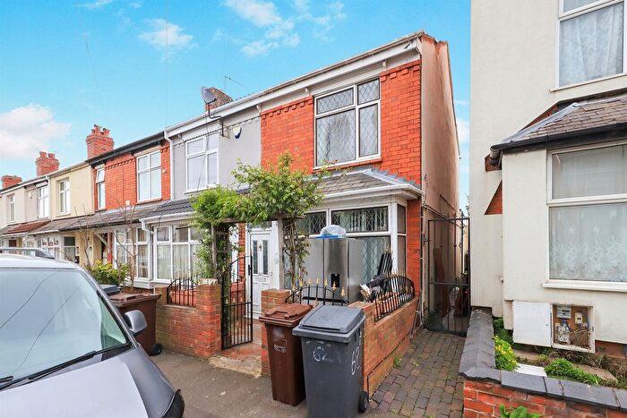 3 Bedroom End Terrace House For Sale In Bamford Road, Penn Fields, Wolverhampton, WV3