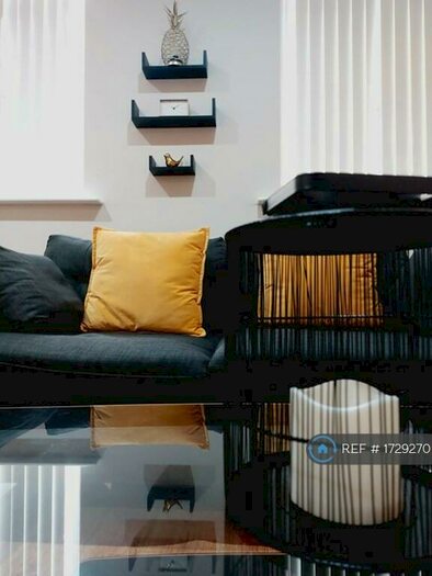 3 Bedroom Flat To Rent In Citrus House, Liverpool, L2